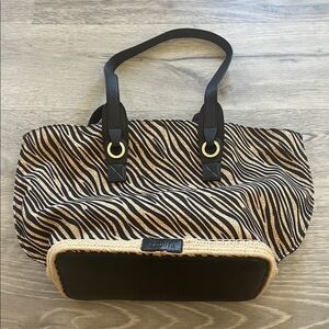 VINCE CAMUTO: Black and Tan Zebra Tote